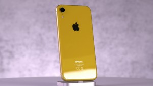 Смартфон iPhone XR подешевел в Китае