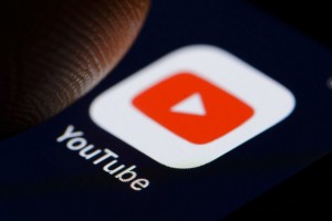 YouTube добавляет напоминание, что пора ложиться спать