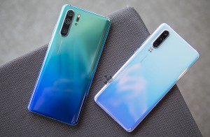 Смартфон Huawei P30 подешевел на 15 тысяч рублей