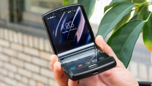 Motorola Razr 2 ожидается в конце этого года