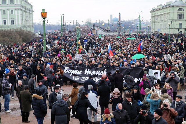 Какие причины нашли власти, чтобы отказать в марше памяти Немцова в Петербурге