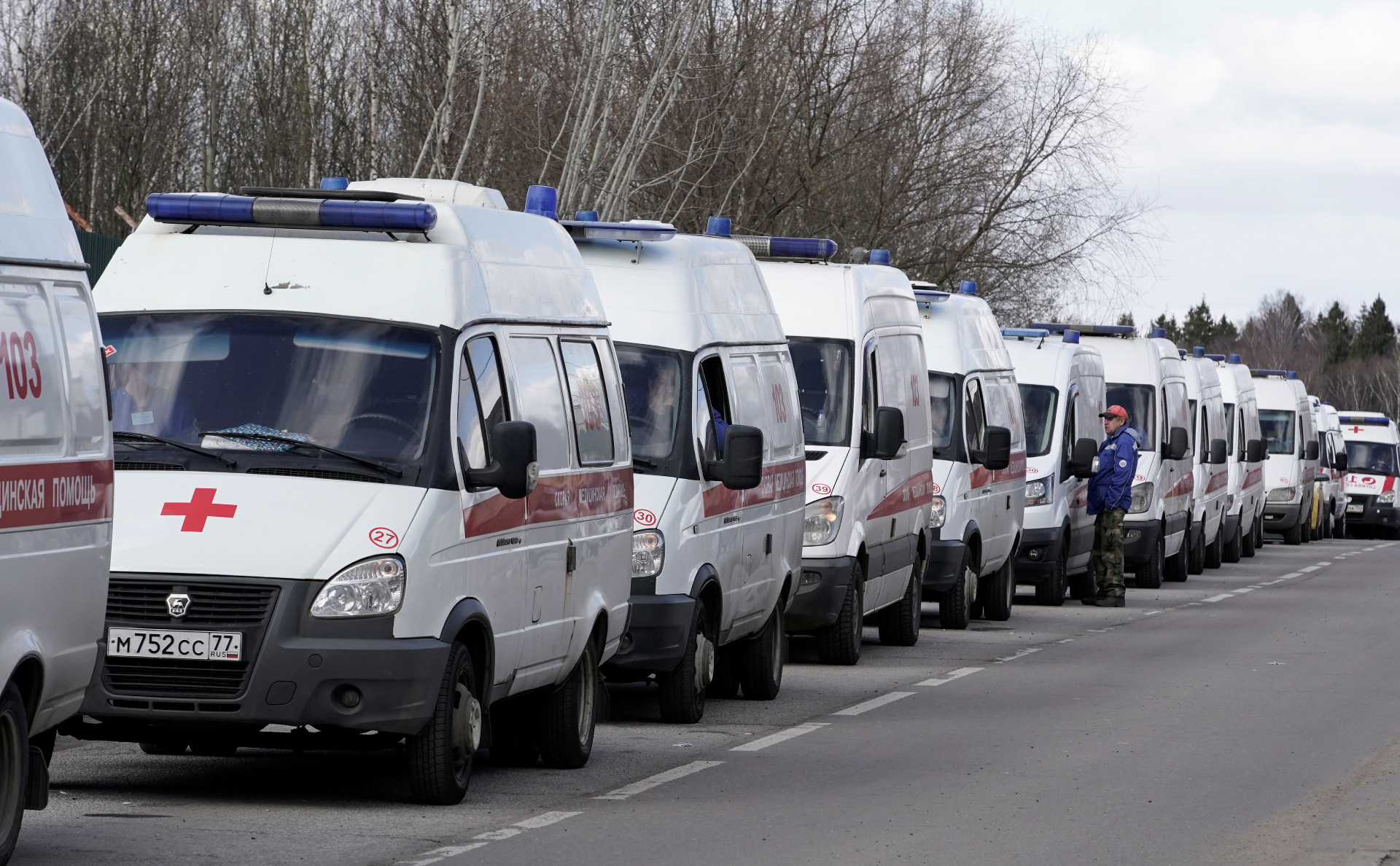 Оперштаб объяснил пробки из машин скорой помощи в Химках