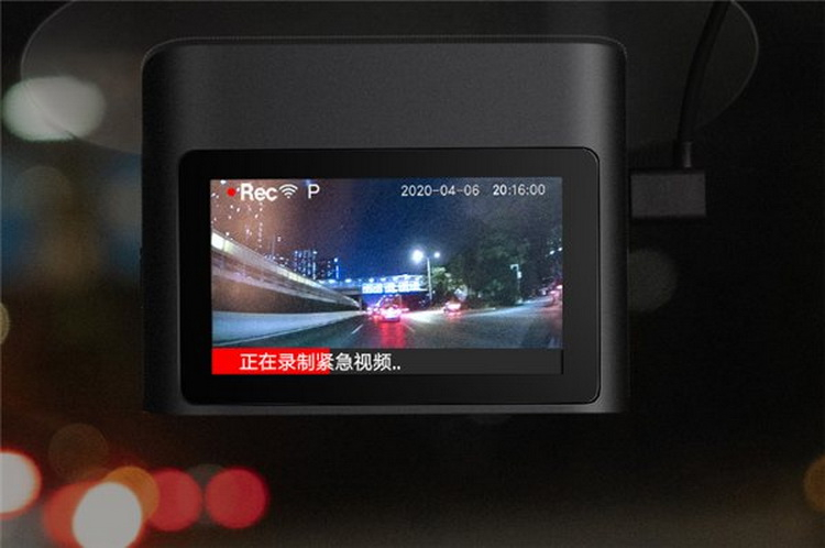 Xiaomi представила видеорегистратор Mi Smart Dashcam 2K оценён в $56