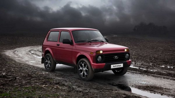 Сейчас точно 2020 год? Всплыли фото салона «обновленной» LADA 4x4: «АвтоВАЗ», ты наверное шутишь?