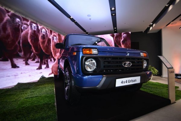 Спасибо, «Эра-Глонасс», за «безопасную» LADA 4x4: Сеть в недоумении по поводу «подушки»