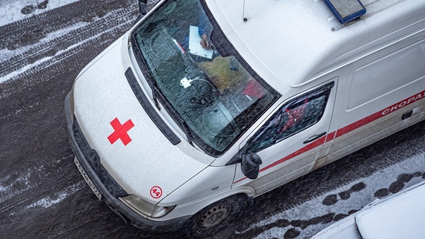 В Петербурге медсестра напала с ножом на мужчину