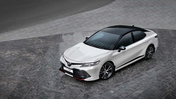 Если это спорт, то параолимпийский! Toyota Camry S-Edition: зачем выпускали – непонятно