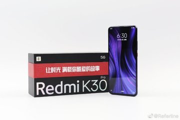 Redmi обвинили в копировании обоев для Redmi K30 Pro у Realme