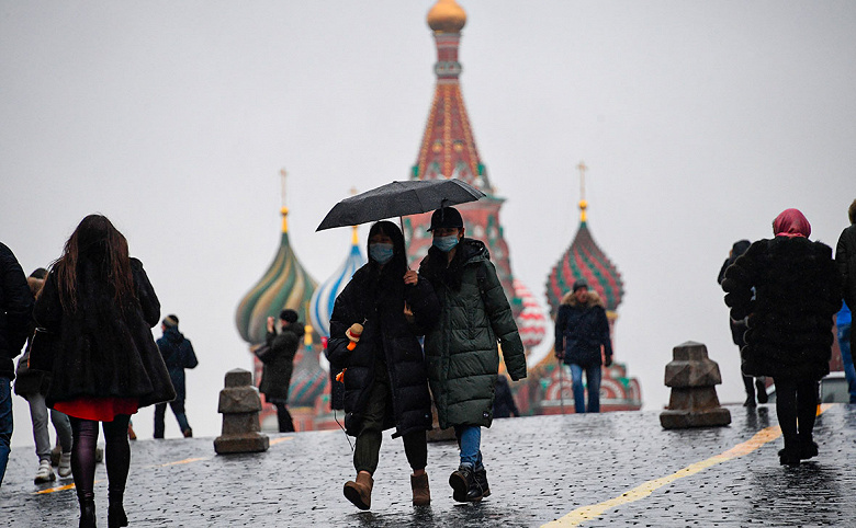 Компенсация следует. Москвичам выдали платную подписку вместо пропусков