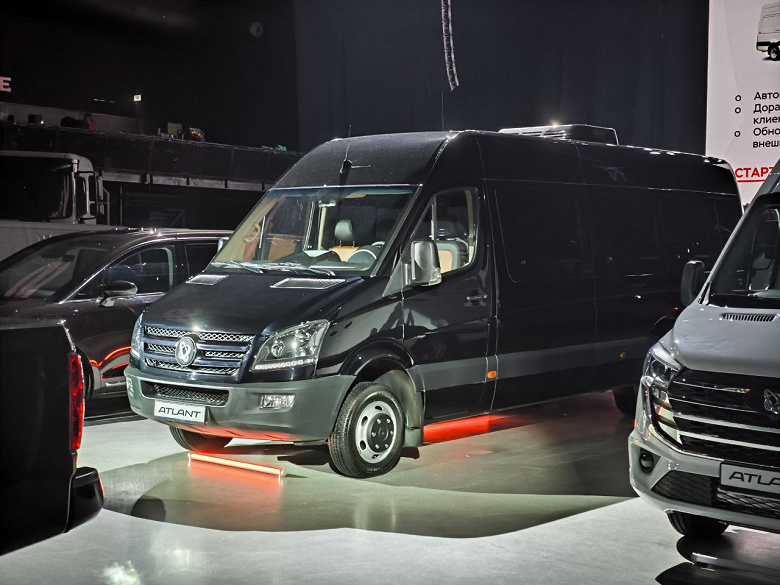 В России начнут выпускать копию Mercedes-Benz Sprinter W906. Sollers Atlant XL поступит в продажу в 2025 году