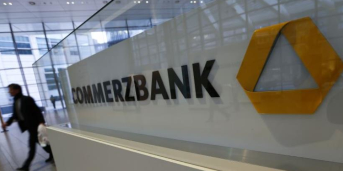 Обманутые обещания могут навредить стерлингу — Commerzbank