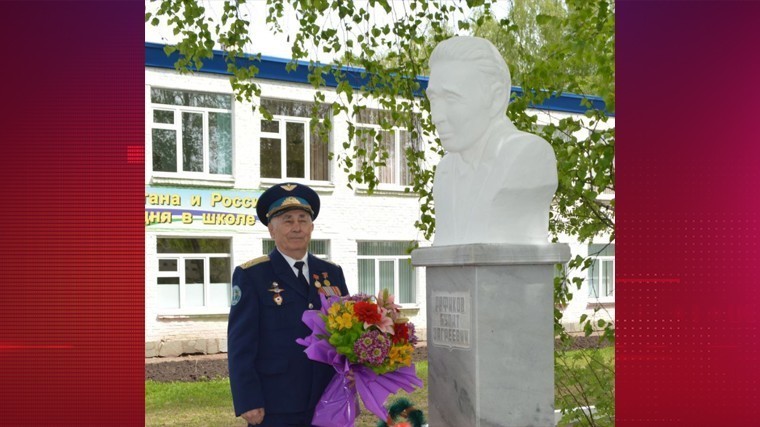 Мошенники похитили у заслуженного летчика СССР около миллиона рублей