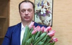 Сергей Антошин пожелал брянским женщинам счастья и удачи