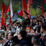 Минский парад Победы посетили тысячи жителей города