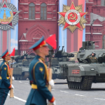 Песков посоветовал смотреть парад Победы по телевизору