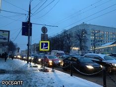 Москвичам советуют пересесть на городской транспорт в часы пик из-за снега и гололедицы