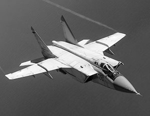 В США испугались большой черной ракеты на МиГ-31 с «хищными микроспутниками»