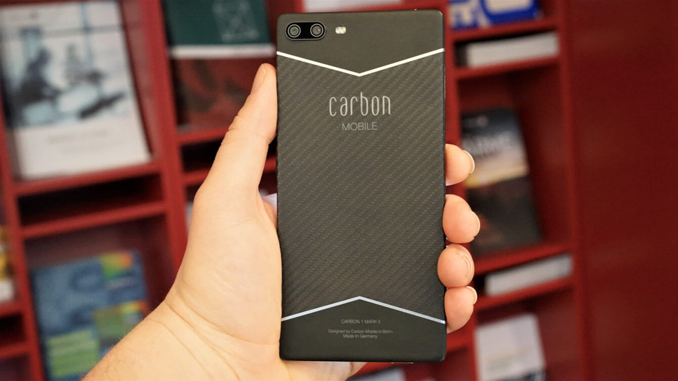 Carbon 1 Mark II – первый в мире смартфон из углепластика