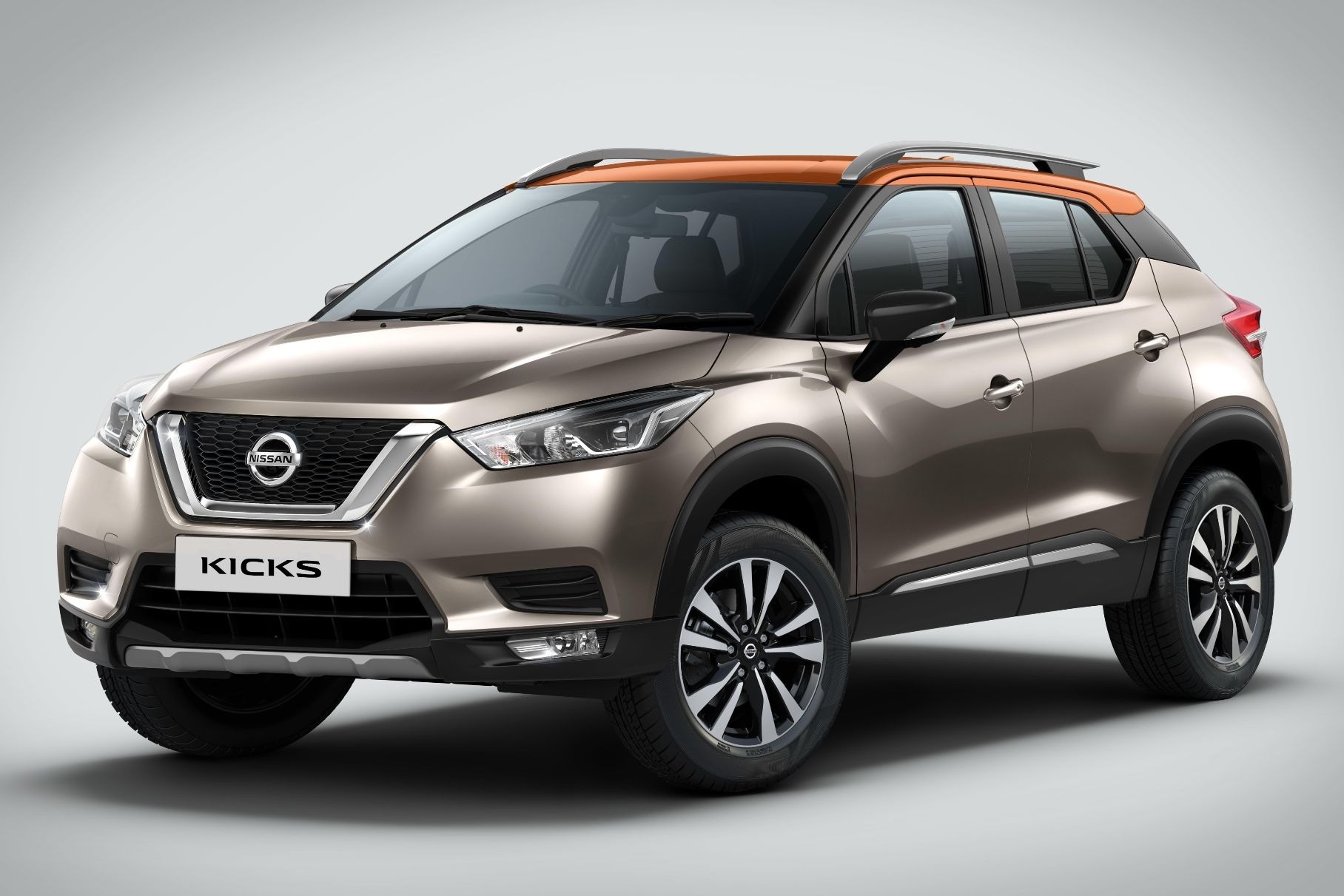 Nissan Kicks обновился и получил двигатель от Renault Arkana