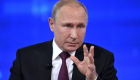 Госдума поддержала обнуление президентских сроков Путина