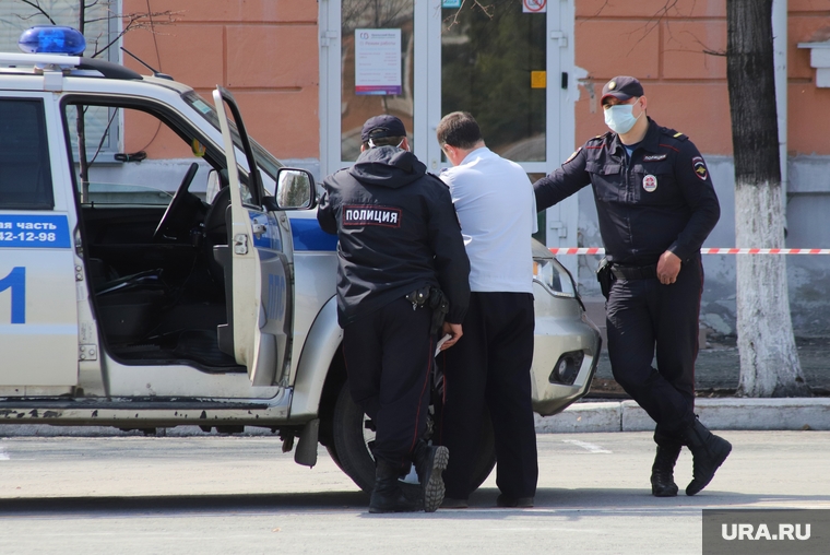 Инсайд: пропускной режим в Свердловской области не отменят после майских праздников