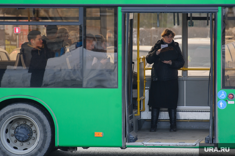 На Урале автобусы с пассажирами без масок снимут с маршрутов