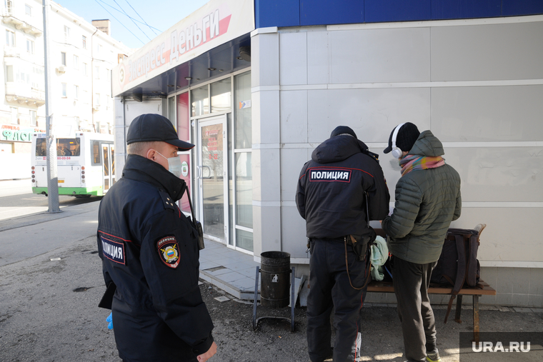 В Тюмени не будут штрафовать за нарушение карантина. Полиция получила новое распоряжение