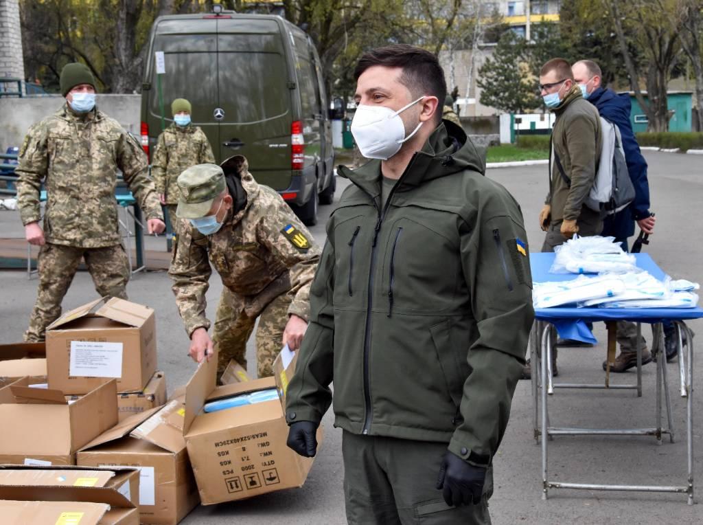 Зеленского попросили перестать строить из себя Илона Маска