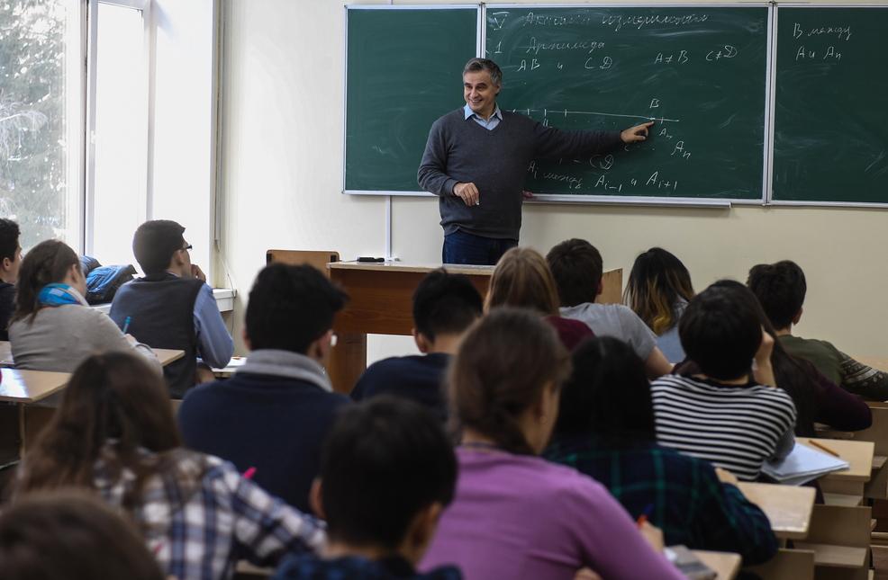 В профсоюзе учителей выступили против наказания родителей школьников-хулиганов