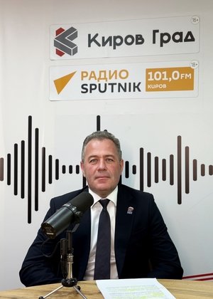 Алексей Петряков рассказал о ремонте ВПП аэропорта «Победилово», строительстве тоннеля под Транссибом и судоходстве по Вятке