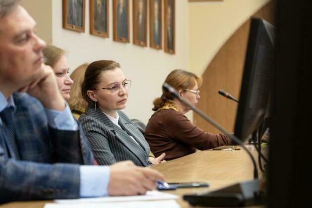 Преподаватели ВятГУ совместно с коллегами из других вузов ПФО обсудили методики преподавания основ российской государственности с учетом регионального своеобразия