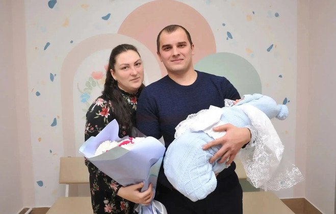 В Кировской области более 6,7 тысячам мам назначена выплата на первенца