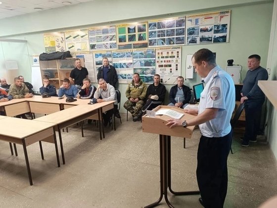 «Кировэнерго» в первые дни учебного года провел декадник безопасности на дорогах